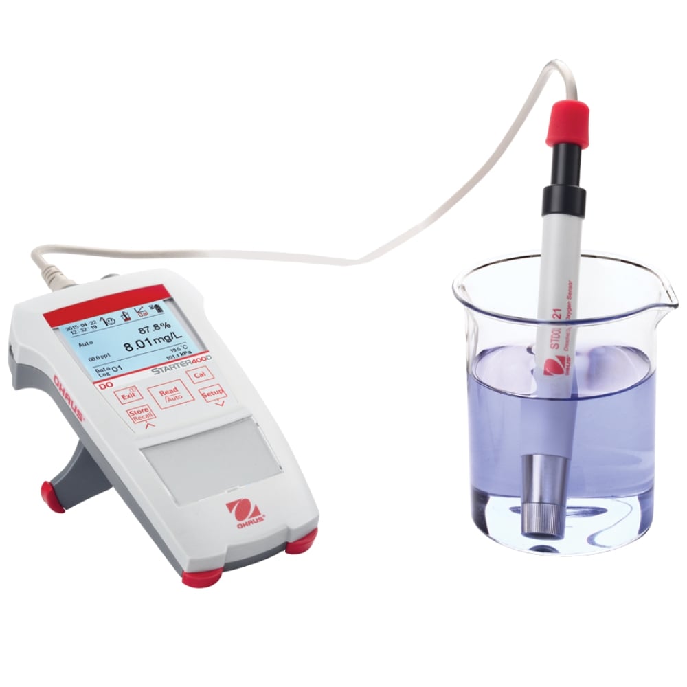 Ohaus Starter ST400D Dissolved Oxygen Meter with STDO21 Electrode Submerged in a Beaker with Fluid